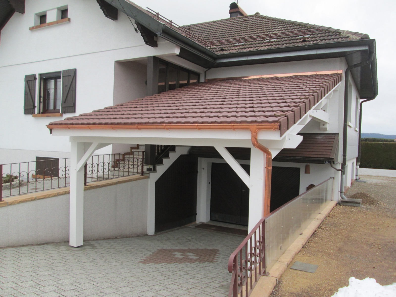 Auvent bois monopente — protection terrasse