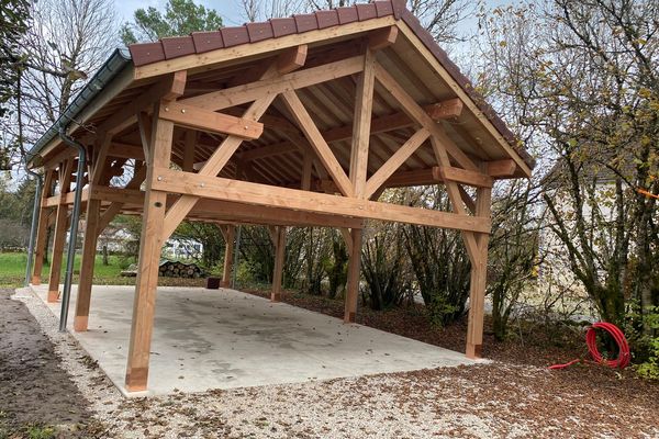Carport 2 pentes égales, 6,6×11,52 m, douglas, zinguerie galvanisée