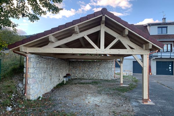 Carport 2 pentes inégales, 6,7×11,14 m, zinguerie cuivre