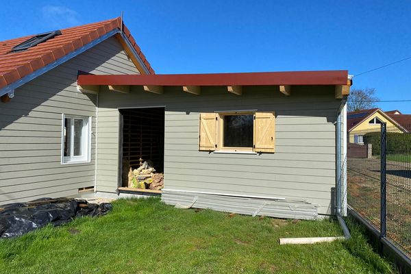 Bardage cour en Cedral