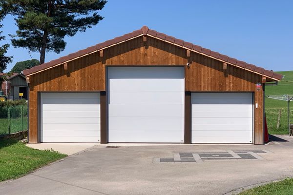 Garage ossature 9 × 8 m à Dompierre-les-Tilleuls (25)