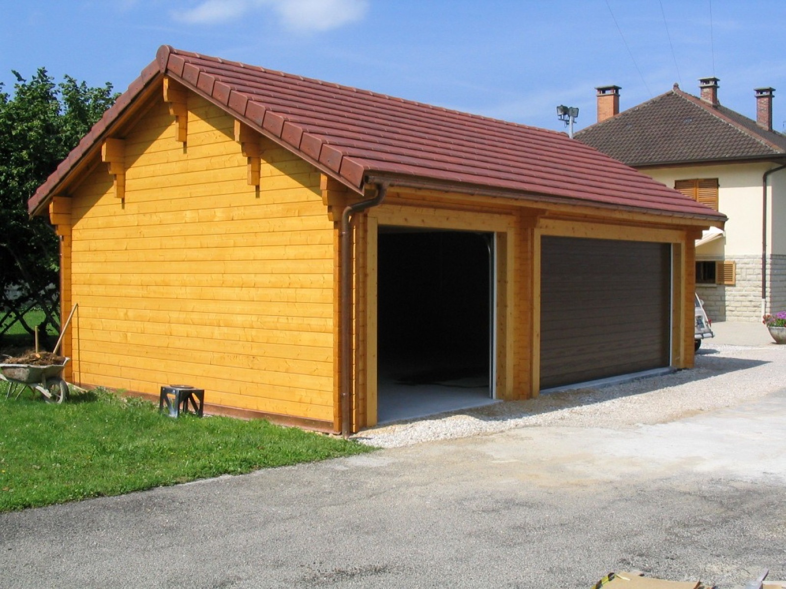 Garage bois sur mesure réalisé par Tonnaire — réalisation 18