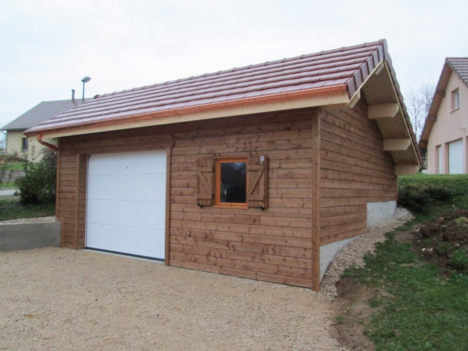 Garage bois sur mesure réalisé par Tonnaire — réalisation 22