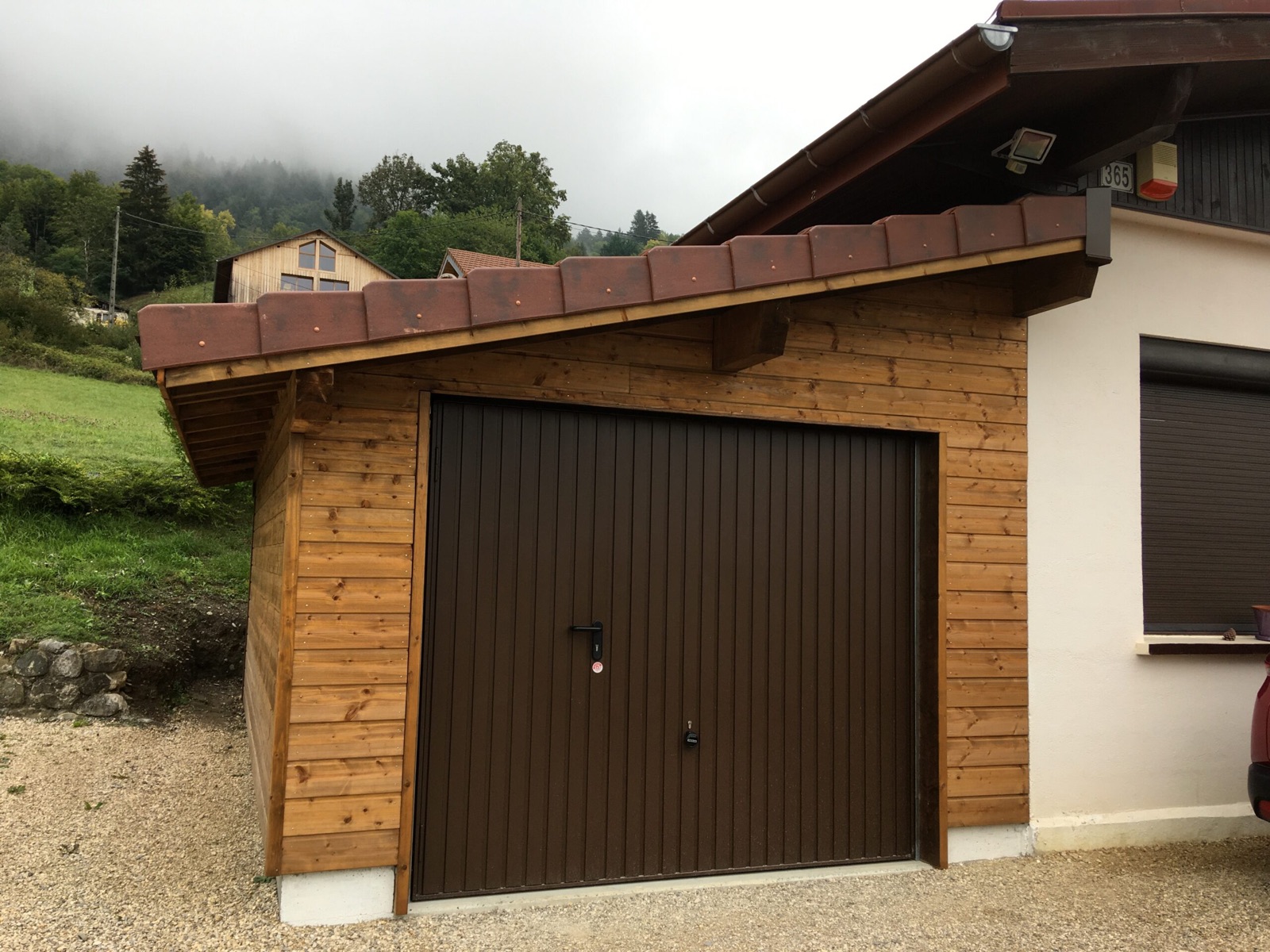 Garage bois sur mesure réalisé par Tonnaire — réalisation 23