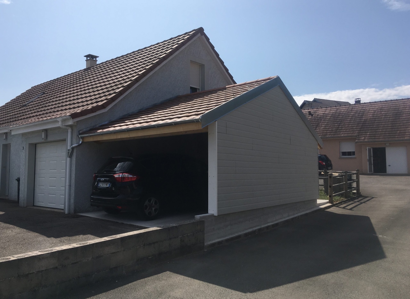 Garage bois sur mesure réalisé par Tonnaire — réalisation 25