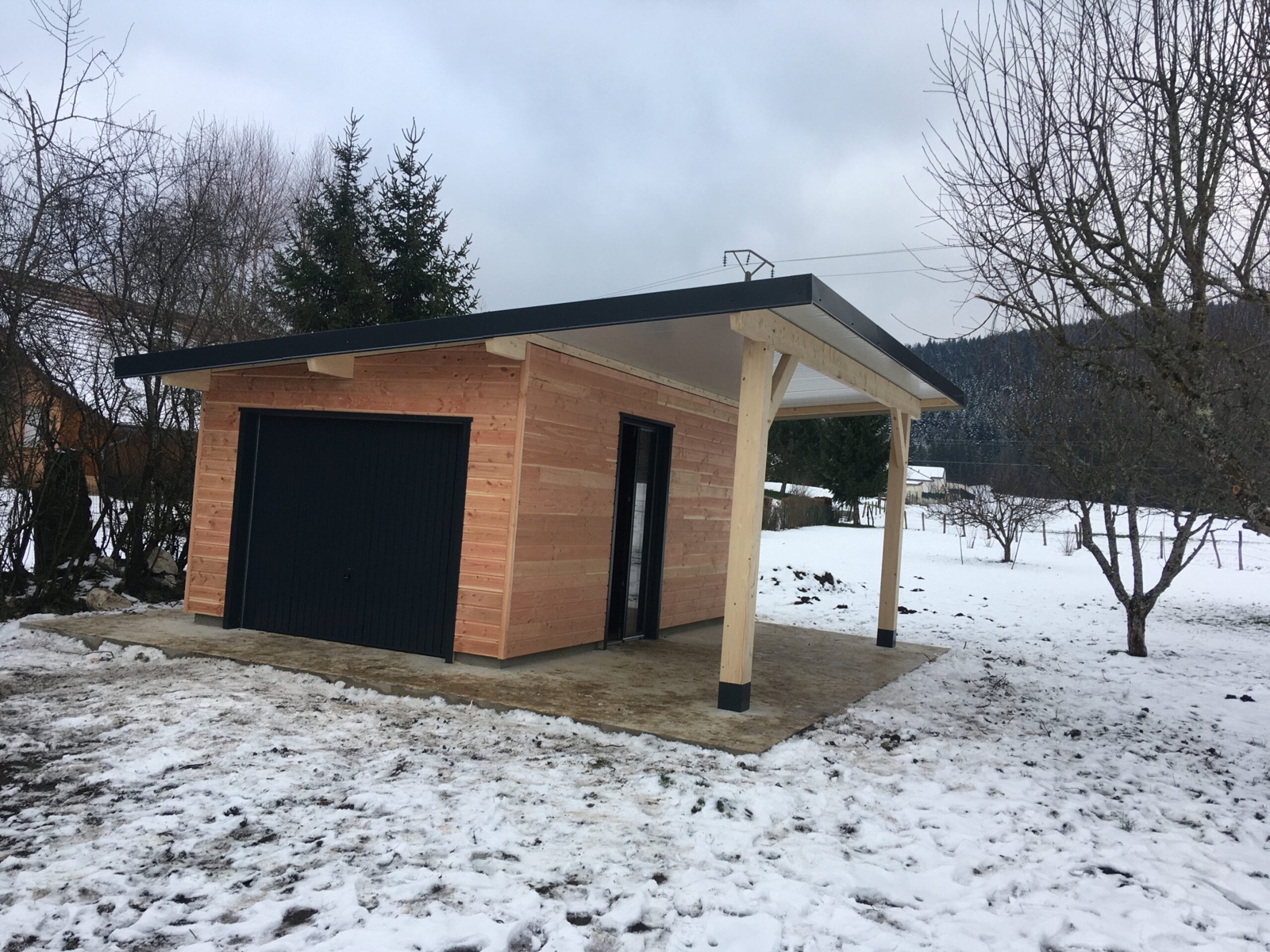 Garage bois sur mesure réalisé par Tonnaire — réalisation 31