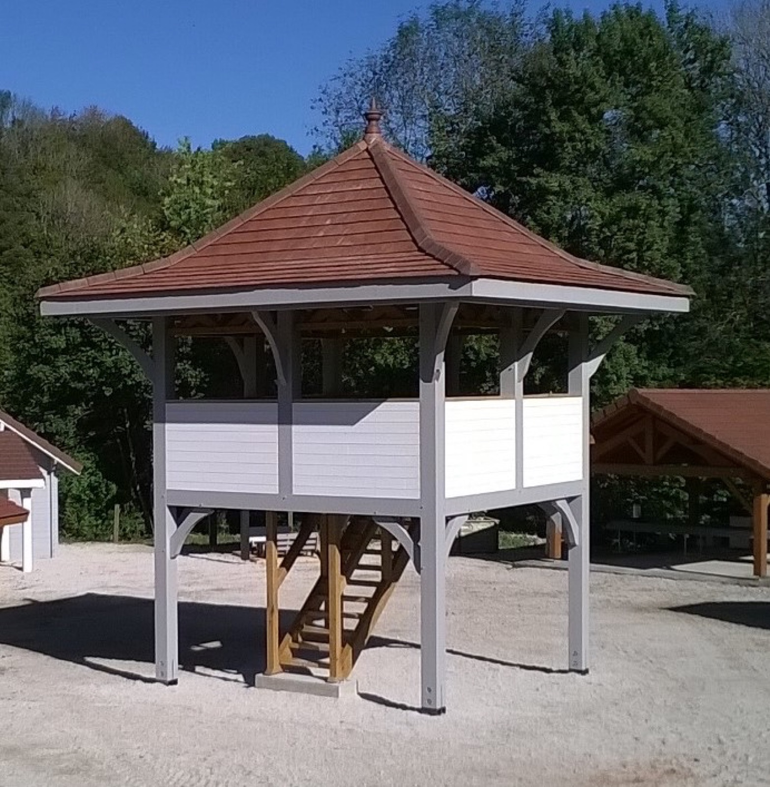 Aménagement extérieur bois réalisé par Tonnaire — réalisation 6