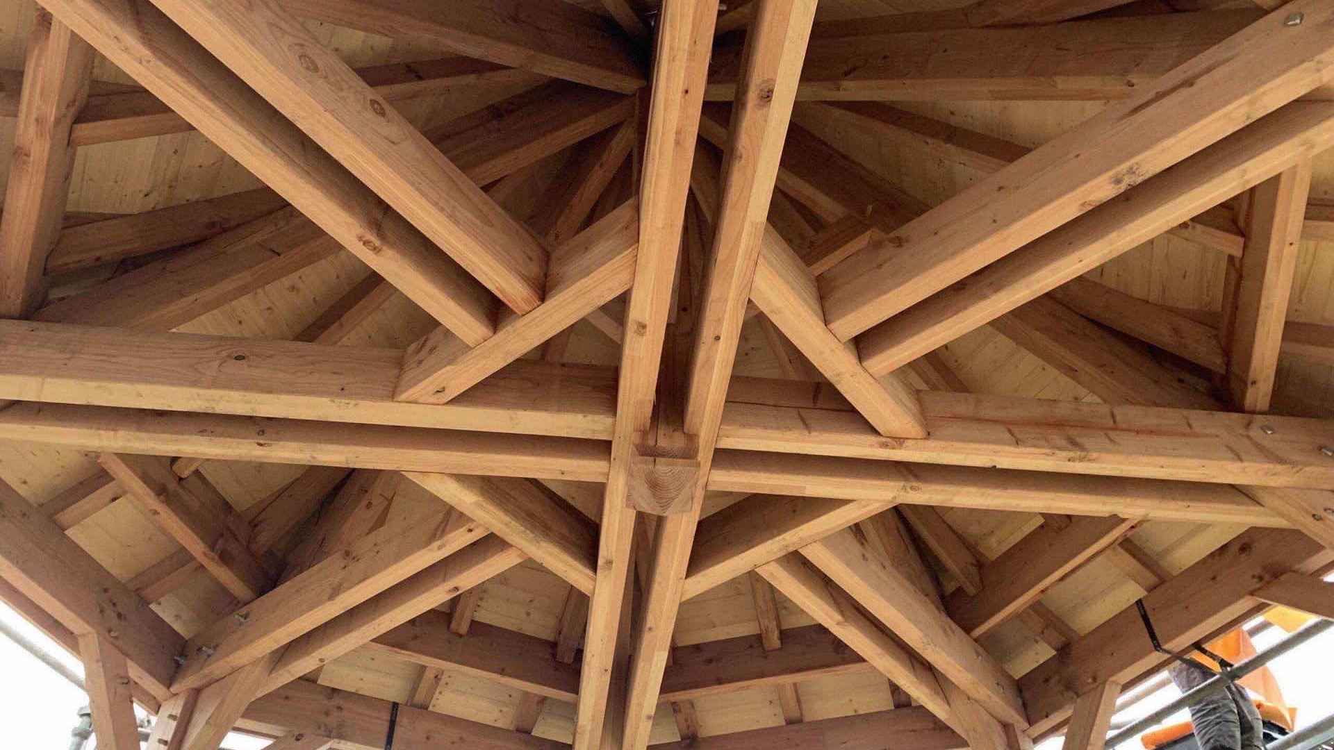 Rénovation de charpente bois — Tonnaire