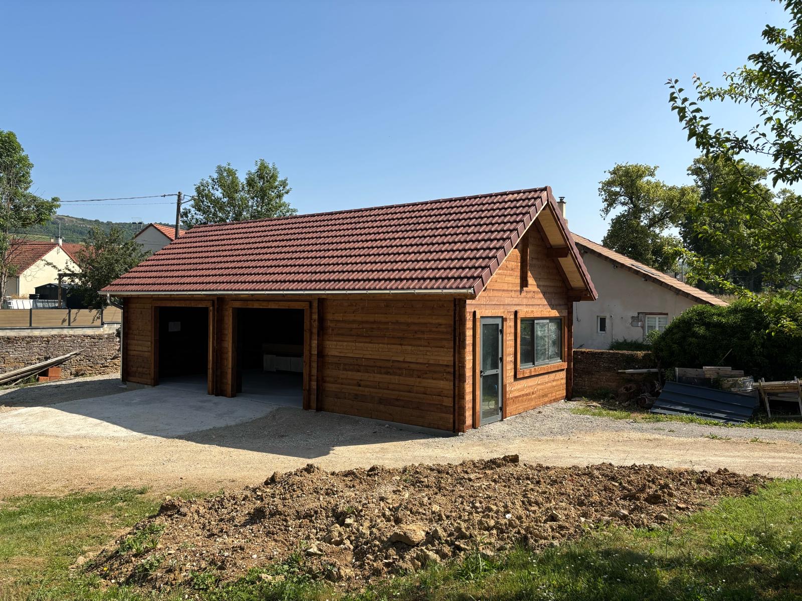 Garage bois sur mesure réalisé par Tonnaire — réalisation 2