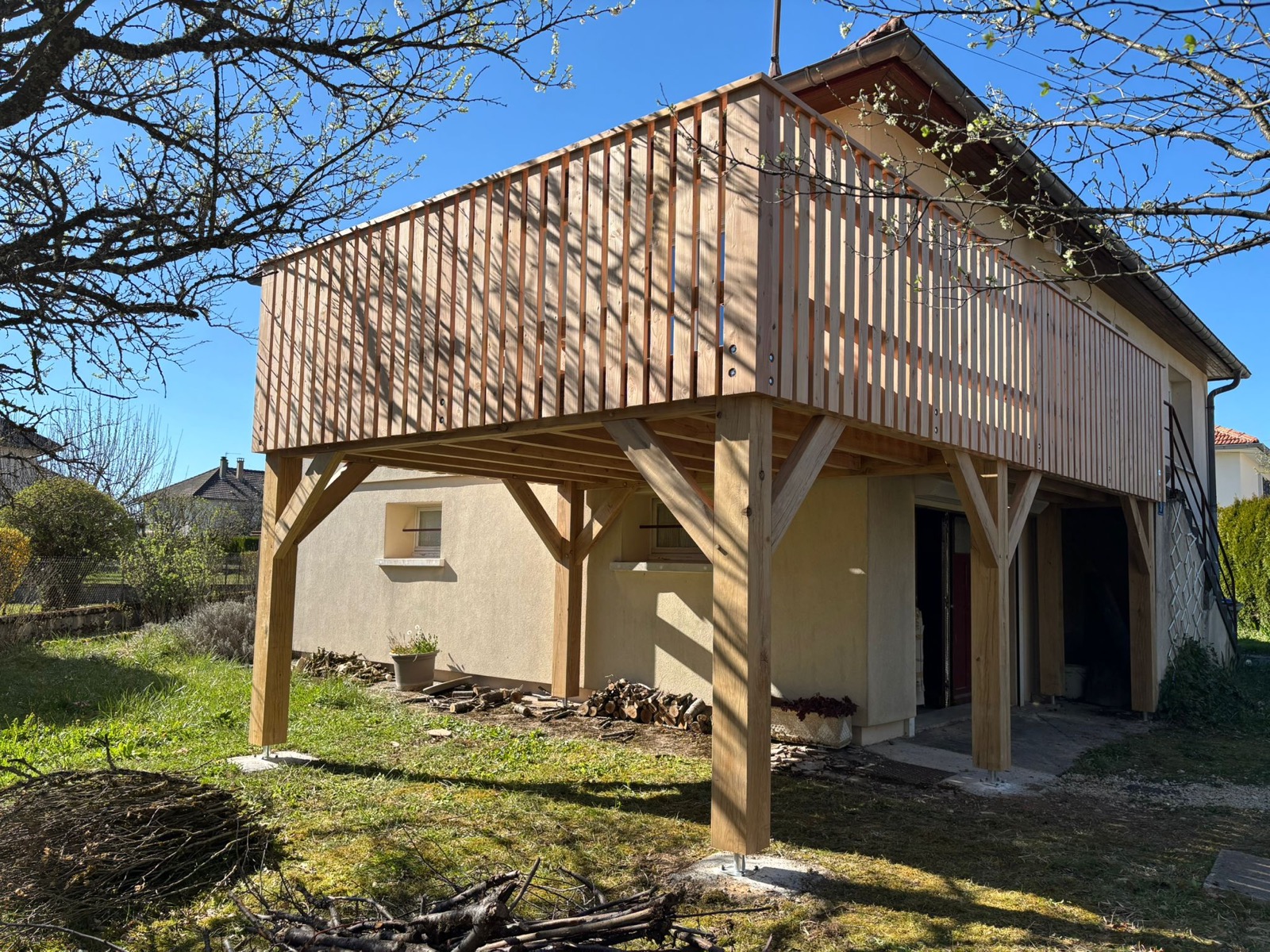 Aménagement extérieur bois réalisé par Tonnaire — réalisation 4